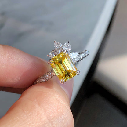 1.79-carat emerald-cut fancy vivid yellow vvs2 LG10109619|AGNES Jewelry