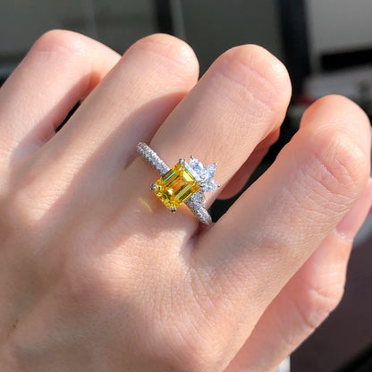 1.79-carat emerald-cut fancy vivid yellow vvs2 LG10109619|AGNES Jewelry