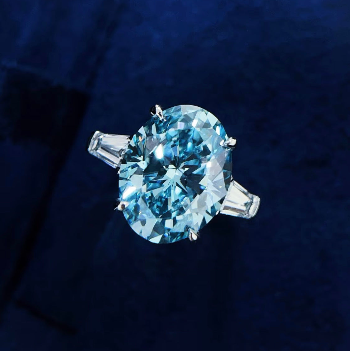 2.01carat Oval cut Fancy Light Blue VVS1 LG648440740|AGNES Jewelry
