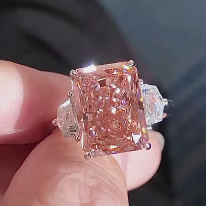 6.57-carat radiant three-stone ring fancy vivid pink vs2 LG598327066|AGNES Jewelry